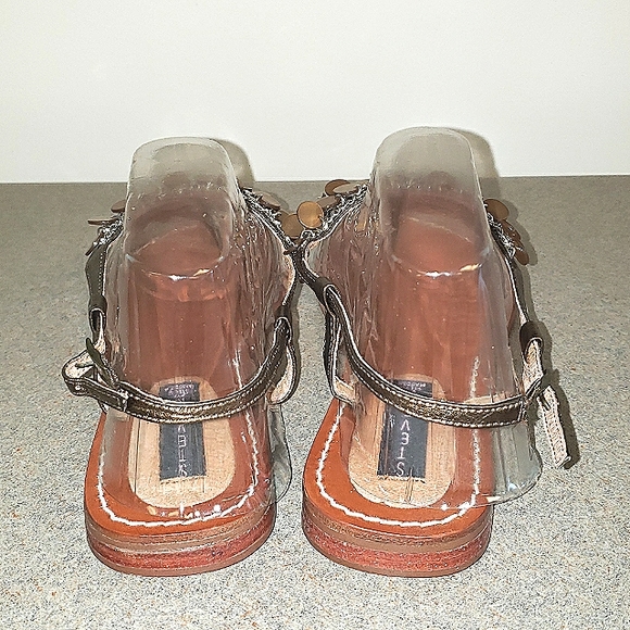 🌞Steven by Steve Madden Bronze Sandals🌞 - Picture 7 of 7